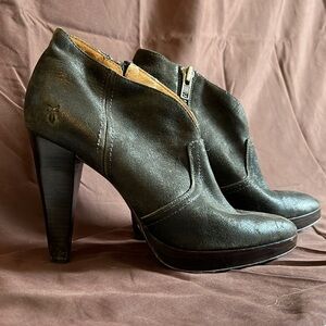 Frye Harlow Campus Bootie - Good Condition with some signs of wear